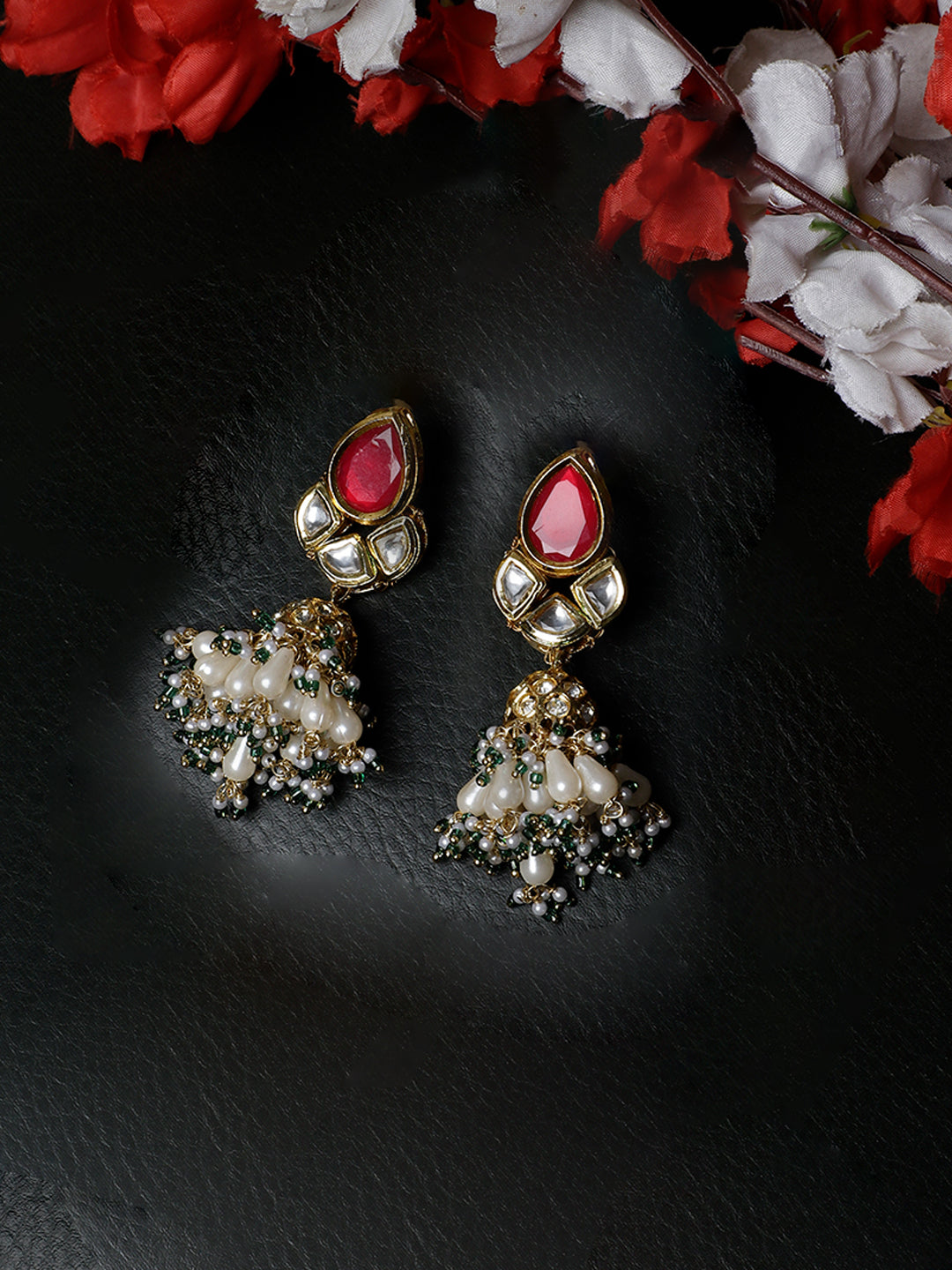 Surkh-e-Shehzadi Jhumka