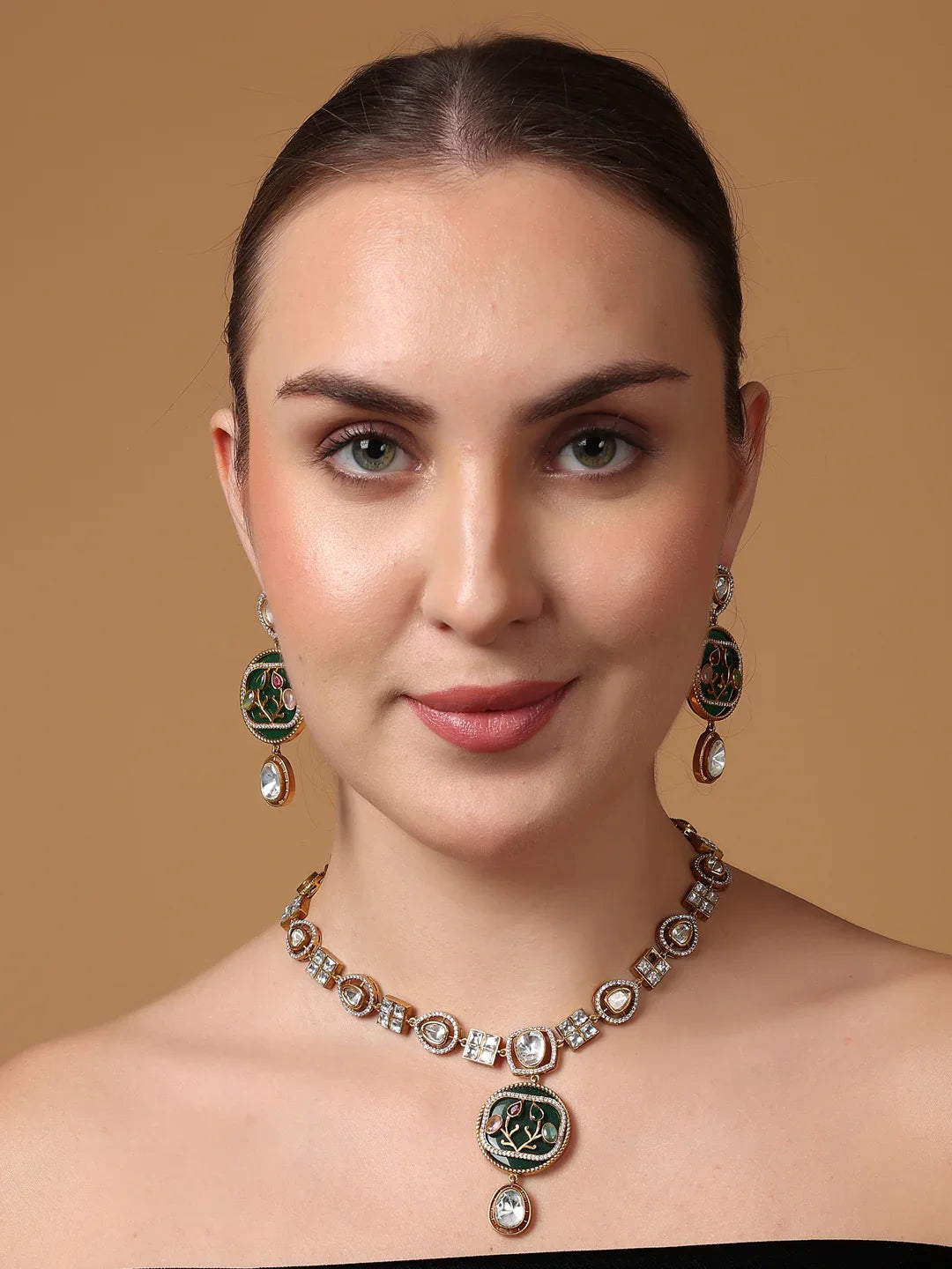 Sabz Necklace with Earring