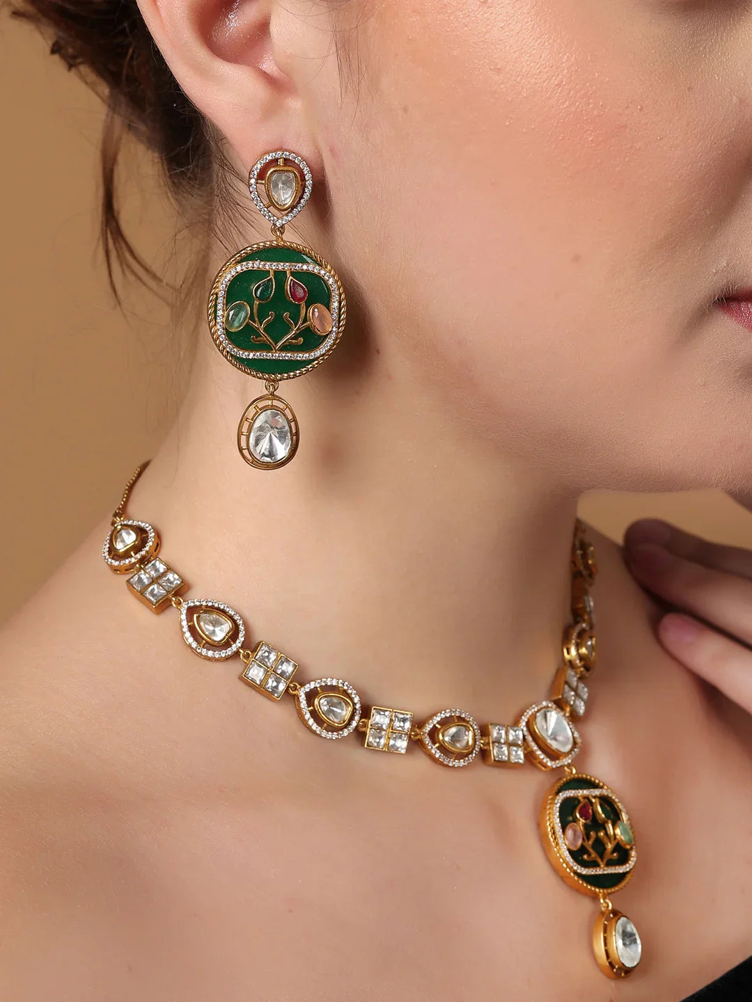 Sabz Necklace with Earring