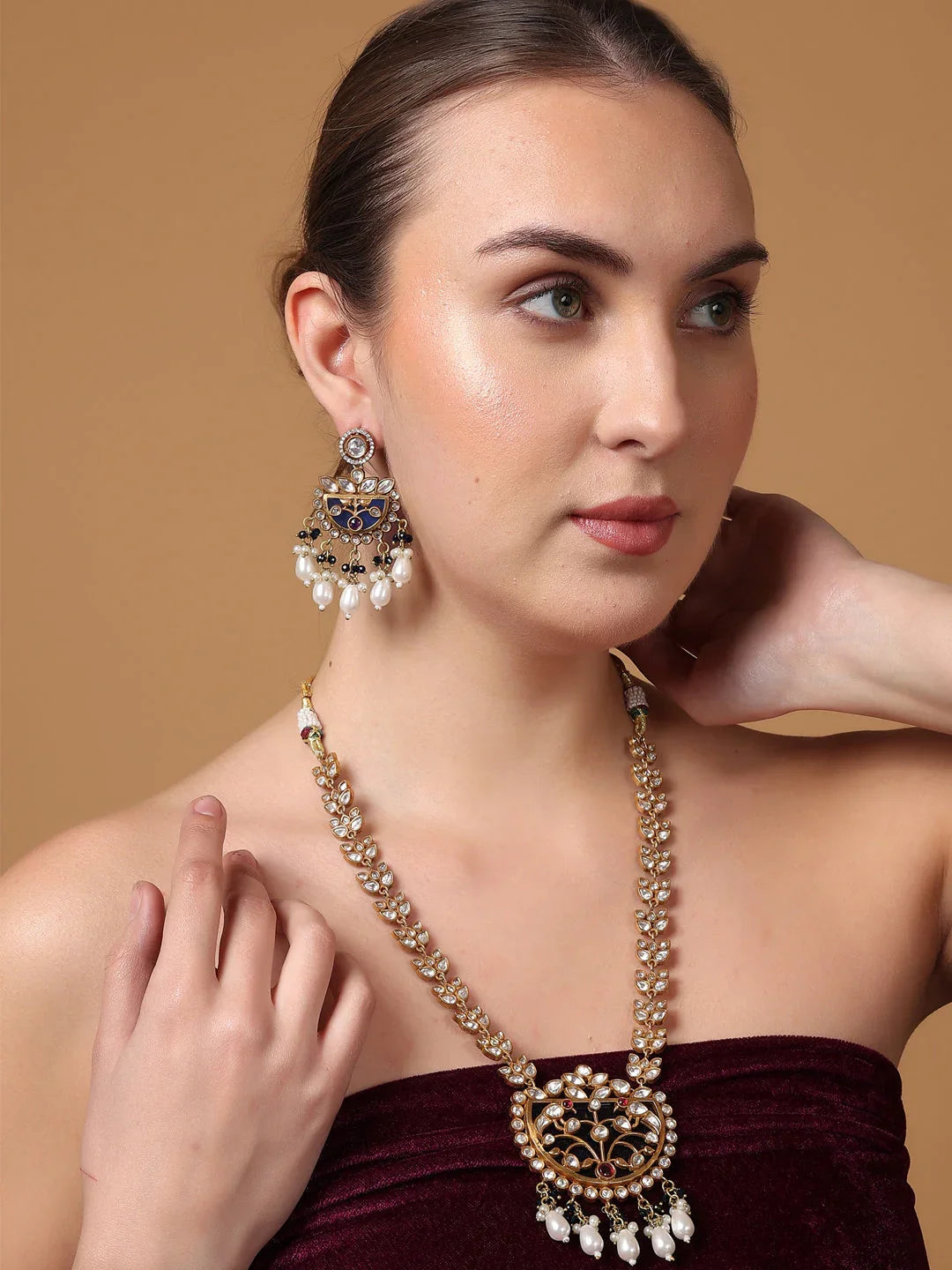 Jheel Necklace with Earring