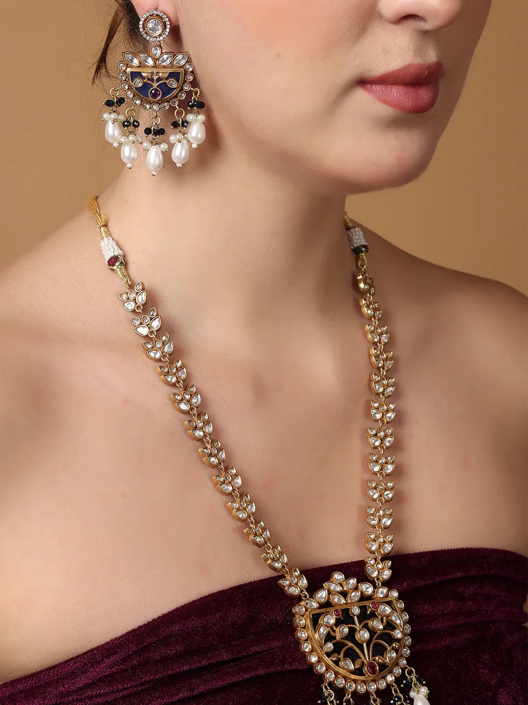 Jheel Necklace with Earring