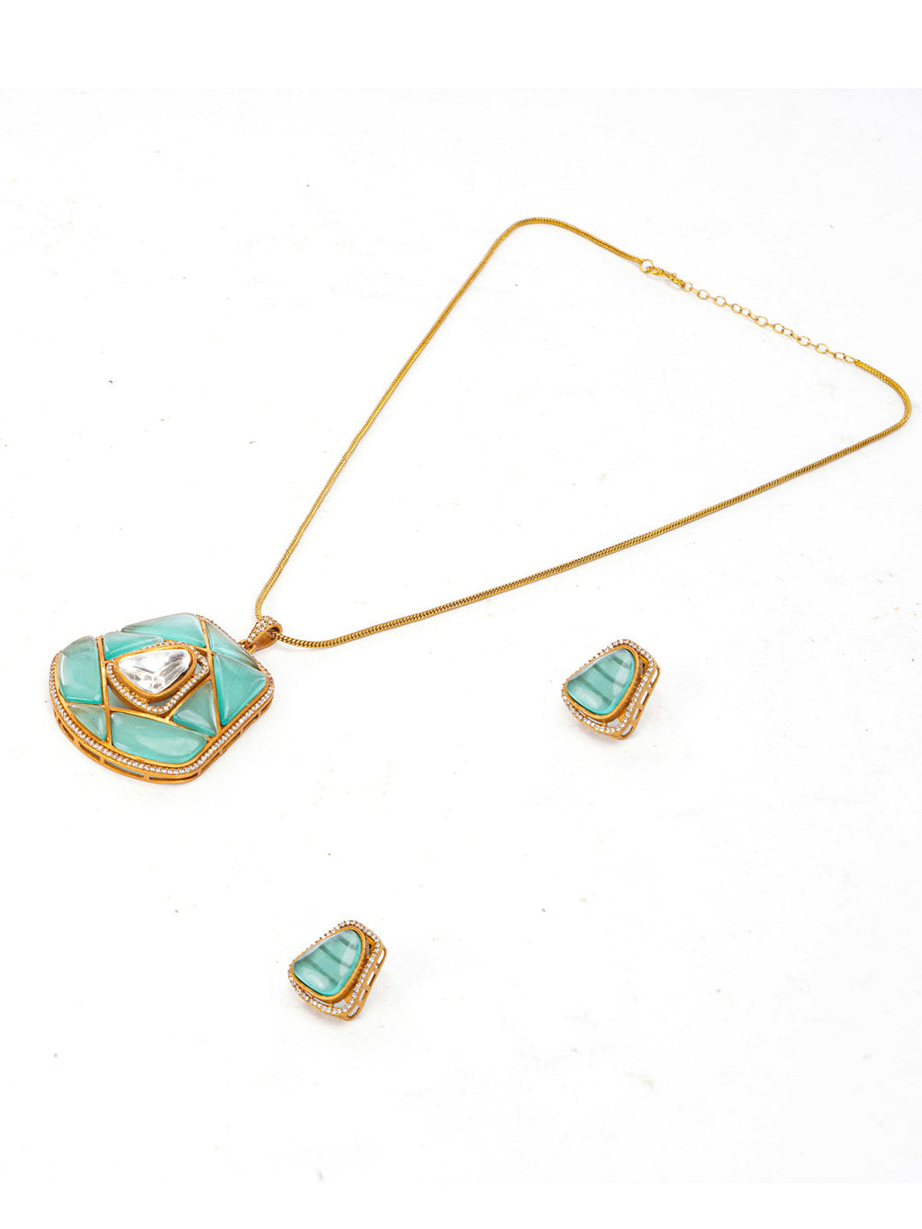 Sabzratna Necklace with Earring