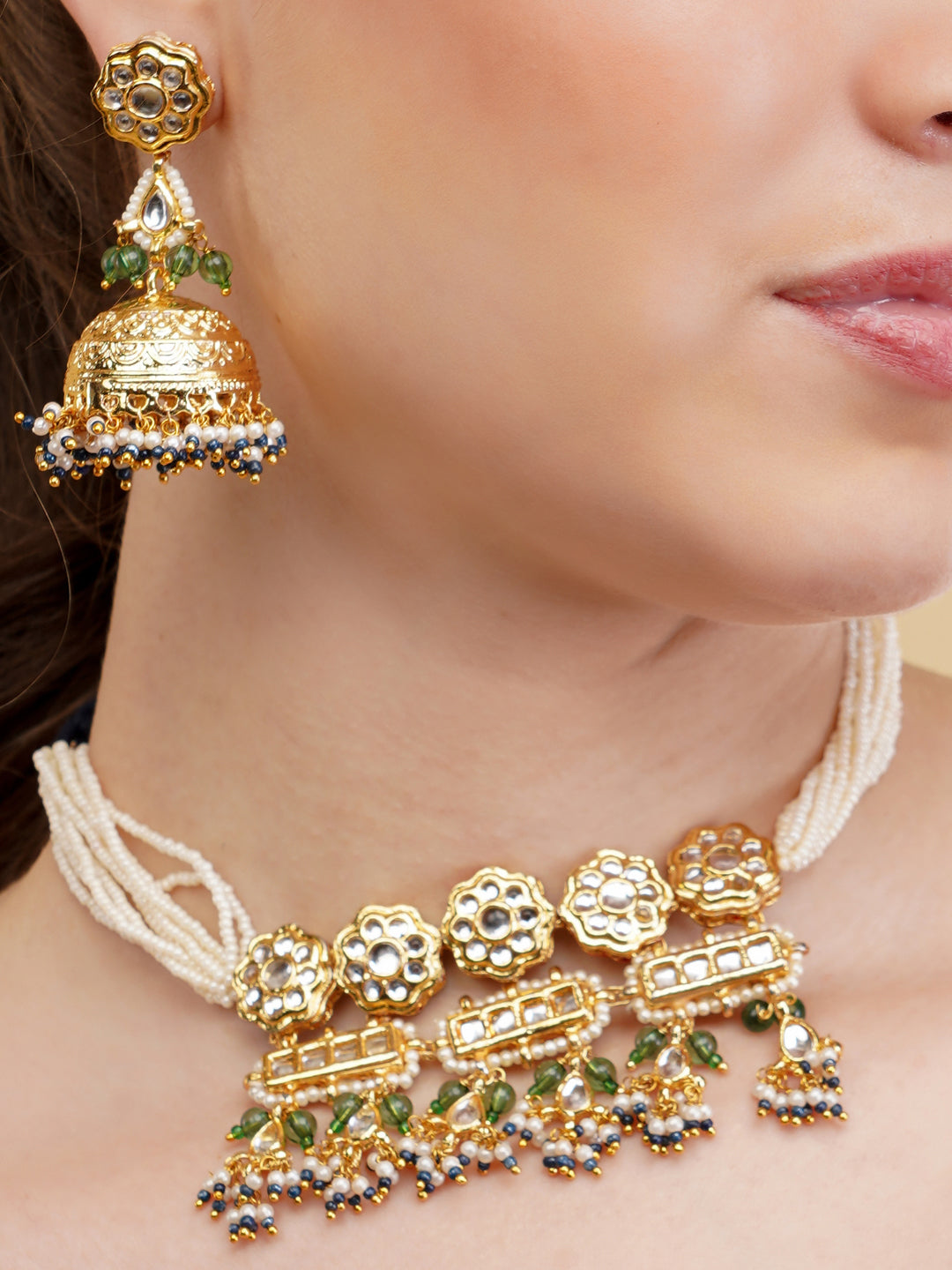 Zarreen Haar with Earrings