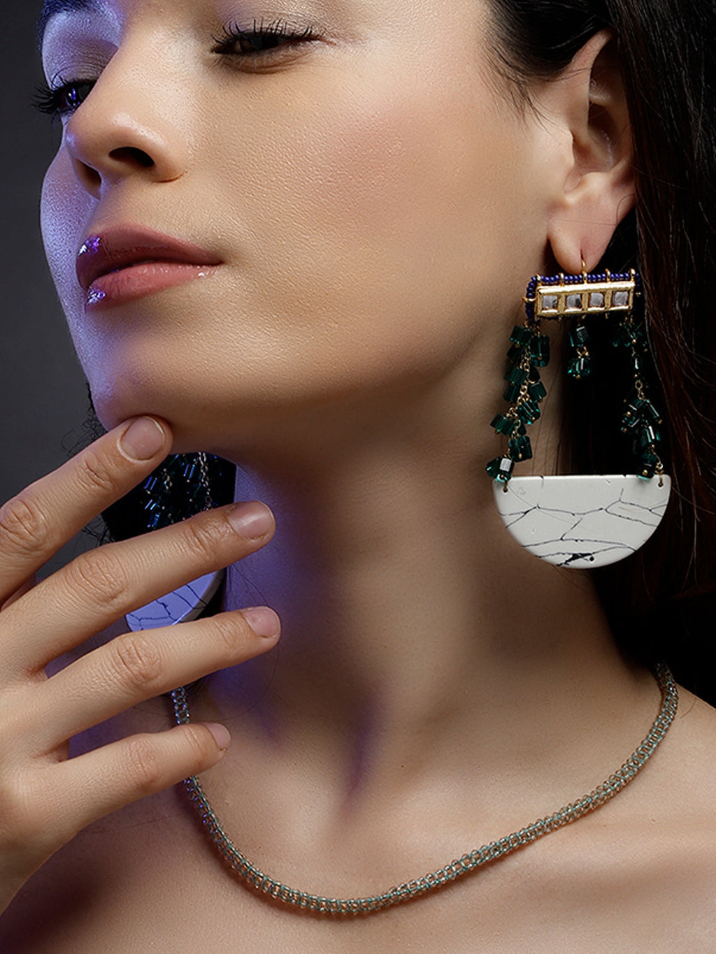 Husn-e-Zamurd layered necklace