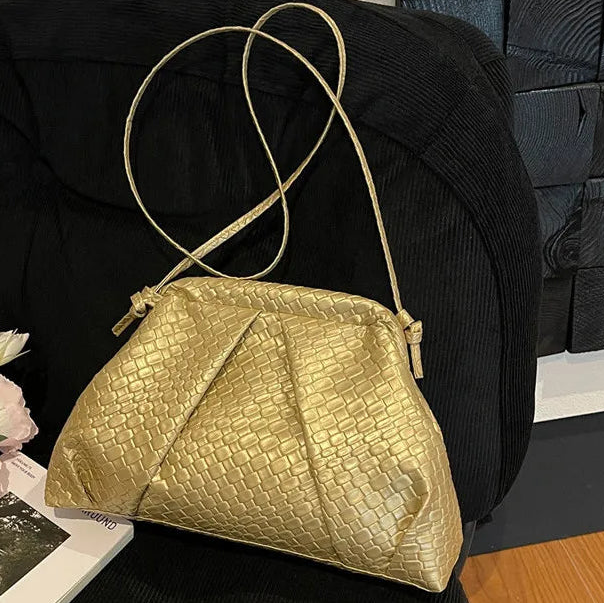 Serpentine Weave Hobo