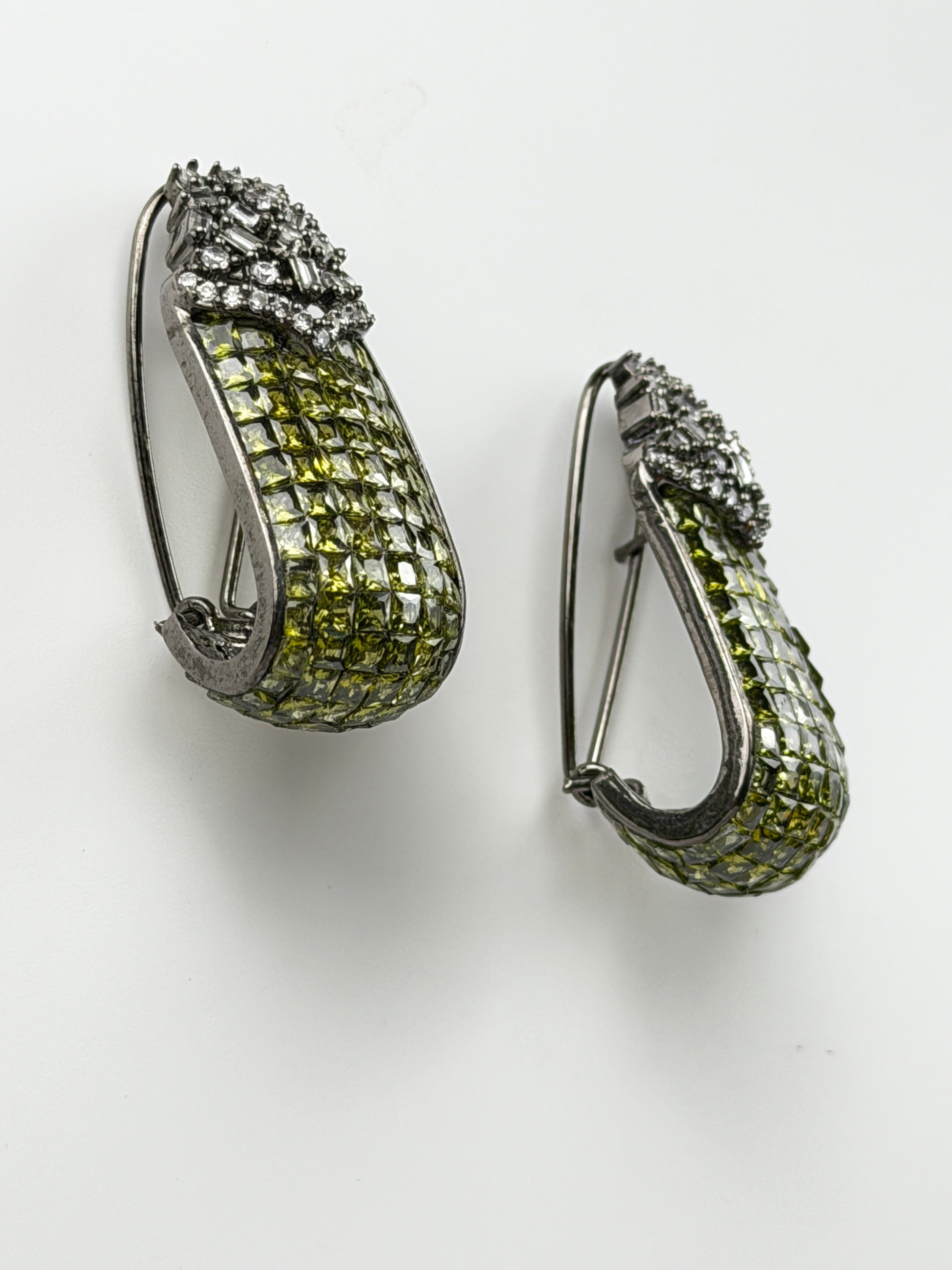 Olive Frost Crystal Earring