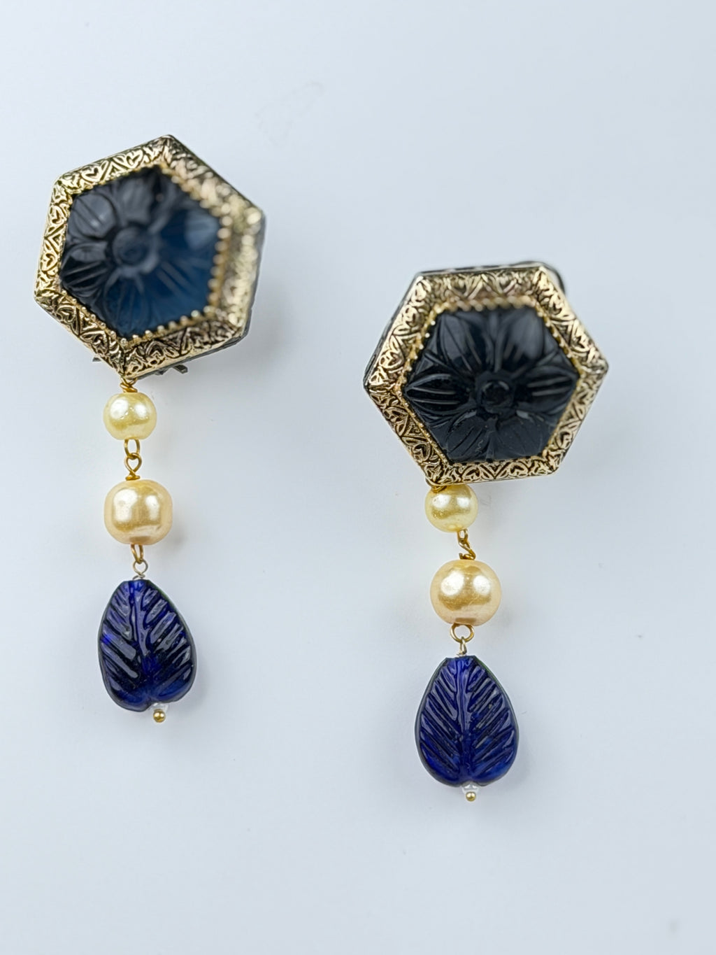 Midnight Lotus Carved Set