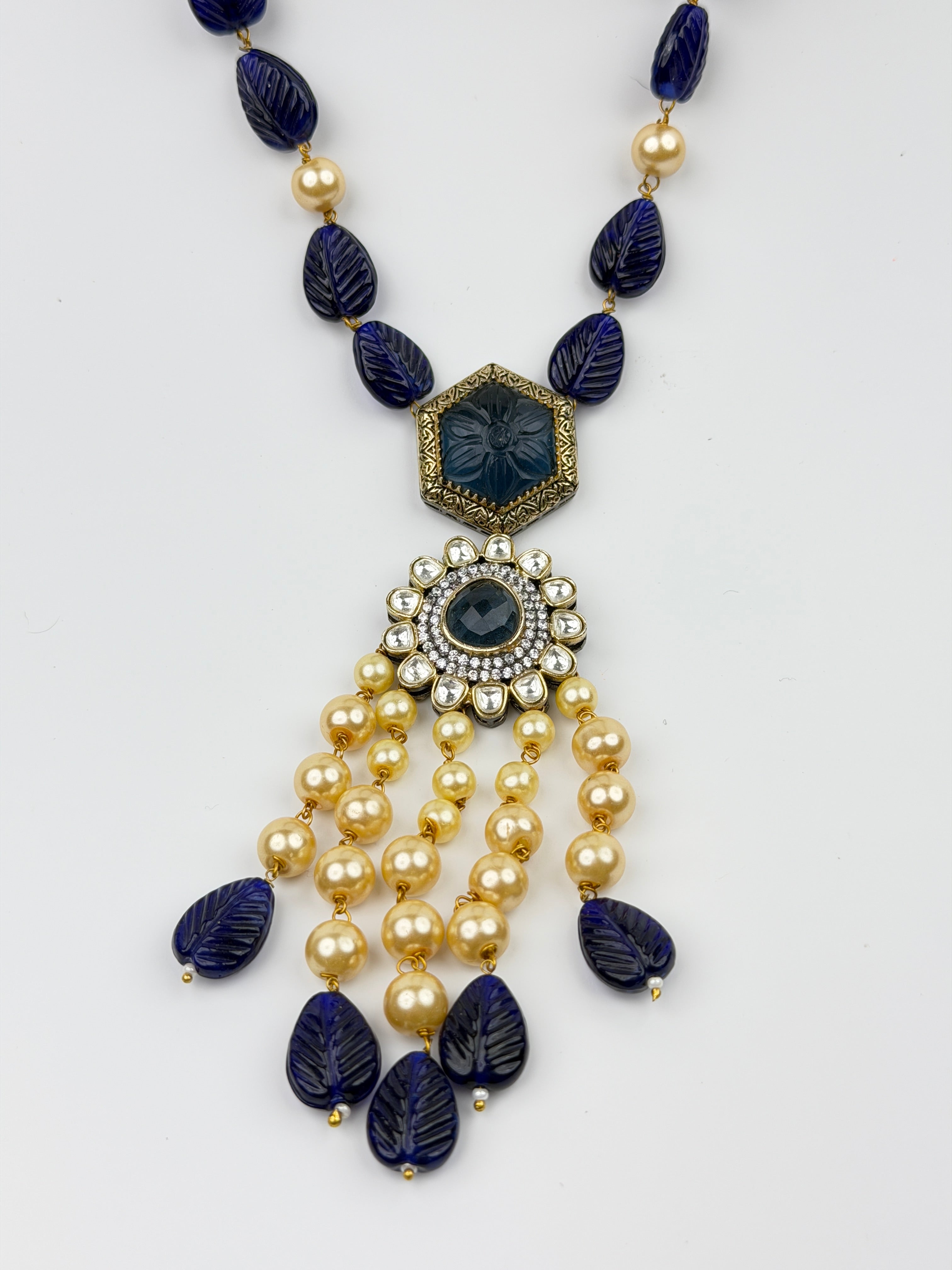 Midnight Lotus Carved Set