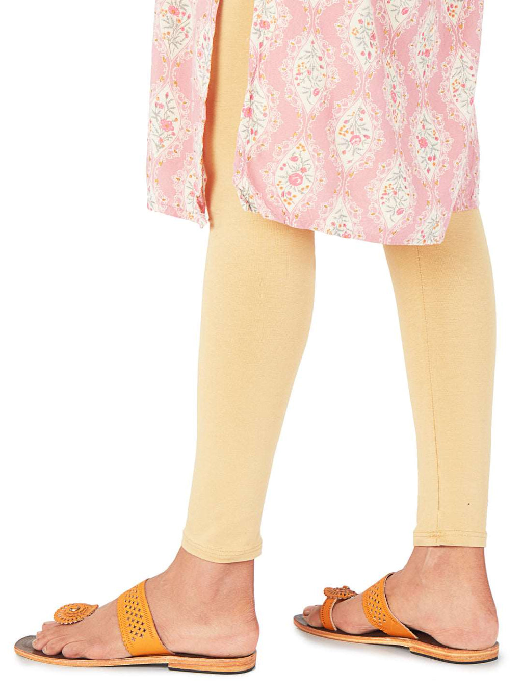 Stylish Toes - Kolhapuri chappal for women