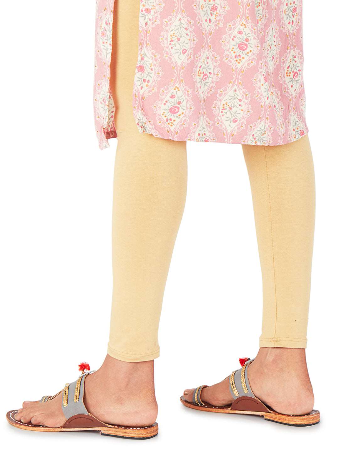 Headturner Grey- women's kolhapuri chappal