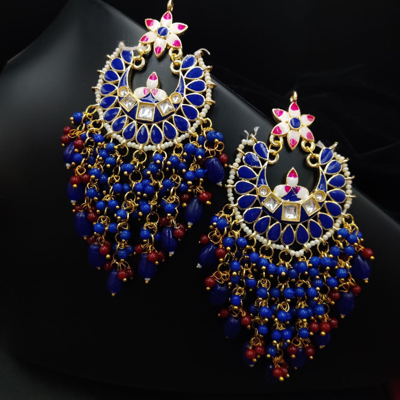 Vintage-inspired oxidized necklace with jhumka for a touch of elegance