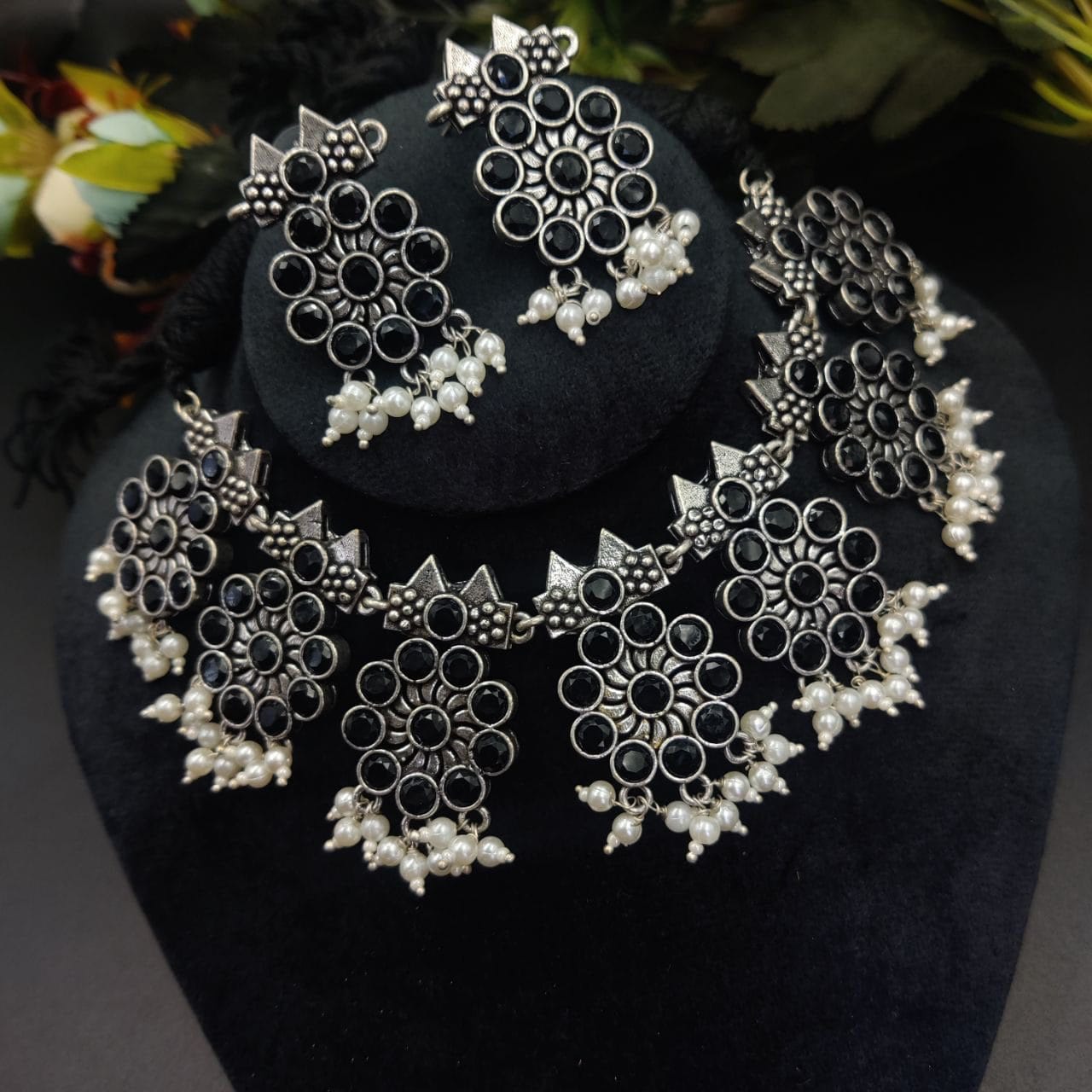 Ethnic-inspired oxidized stone choker set with a touch of elegance