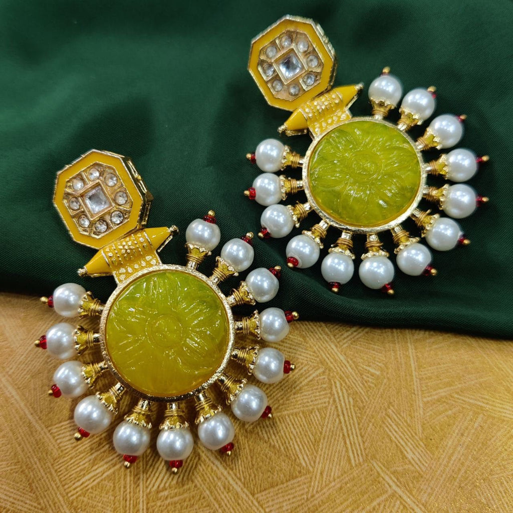 Glass Carving Stone Quality Gold Plated Kundan Meenakari Stud Earrings with Pearl Work
