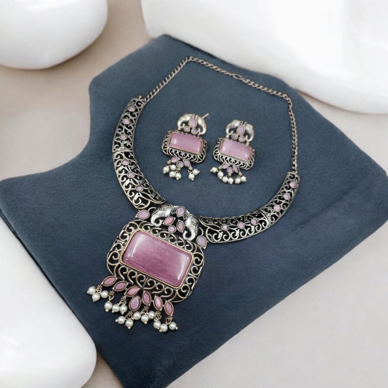 Antique Elephant Design Hasali Necklace Set | Best Vintage Jewelry