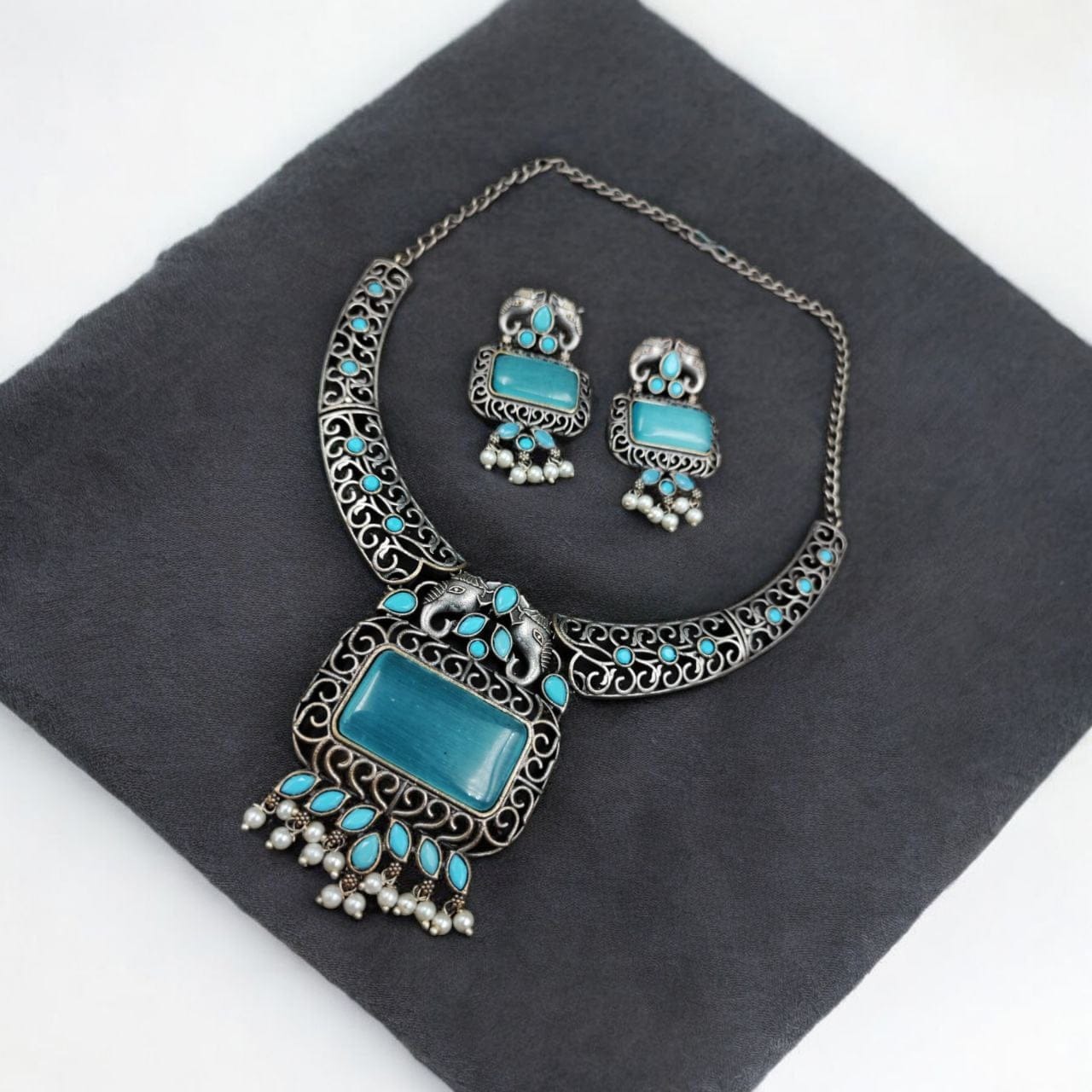 Antique Elephant Design Hasali Necklace Set | Best Vintage Jewelry
