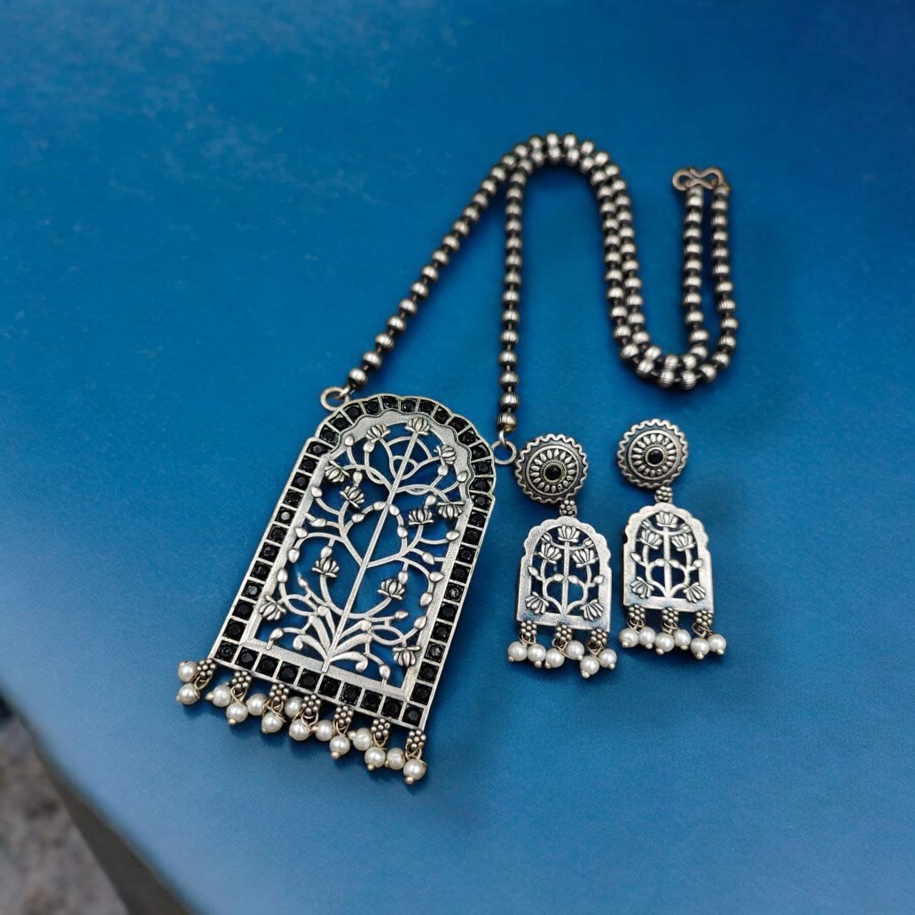 Antique Floral Art Pendant Set | Silver Replica Necklace With Matching Earrings