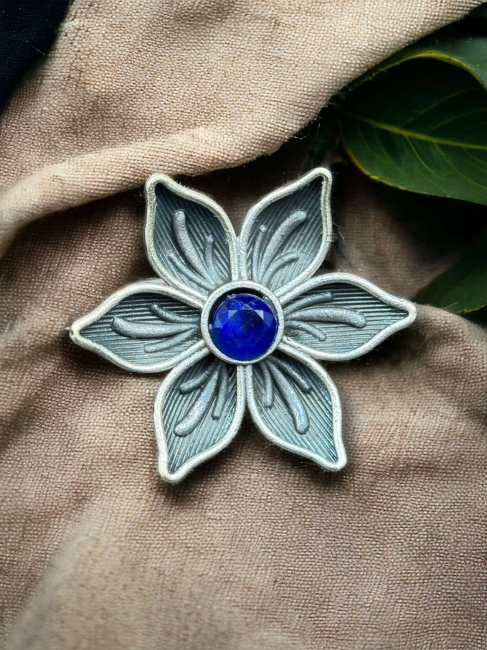 Perfect Adjustable Brass Flower Ring with Elegant Stone Detail