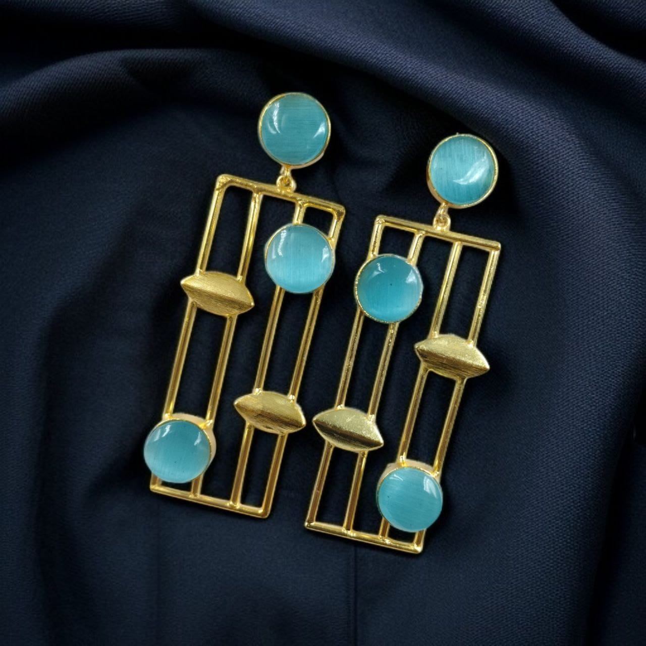 Traditional Indian Wedding Earrings – Adorable Gold Plated Handmade Jewelry with Stone