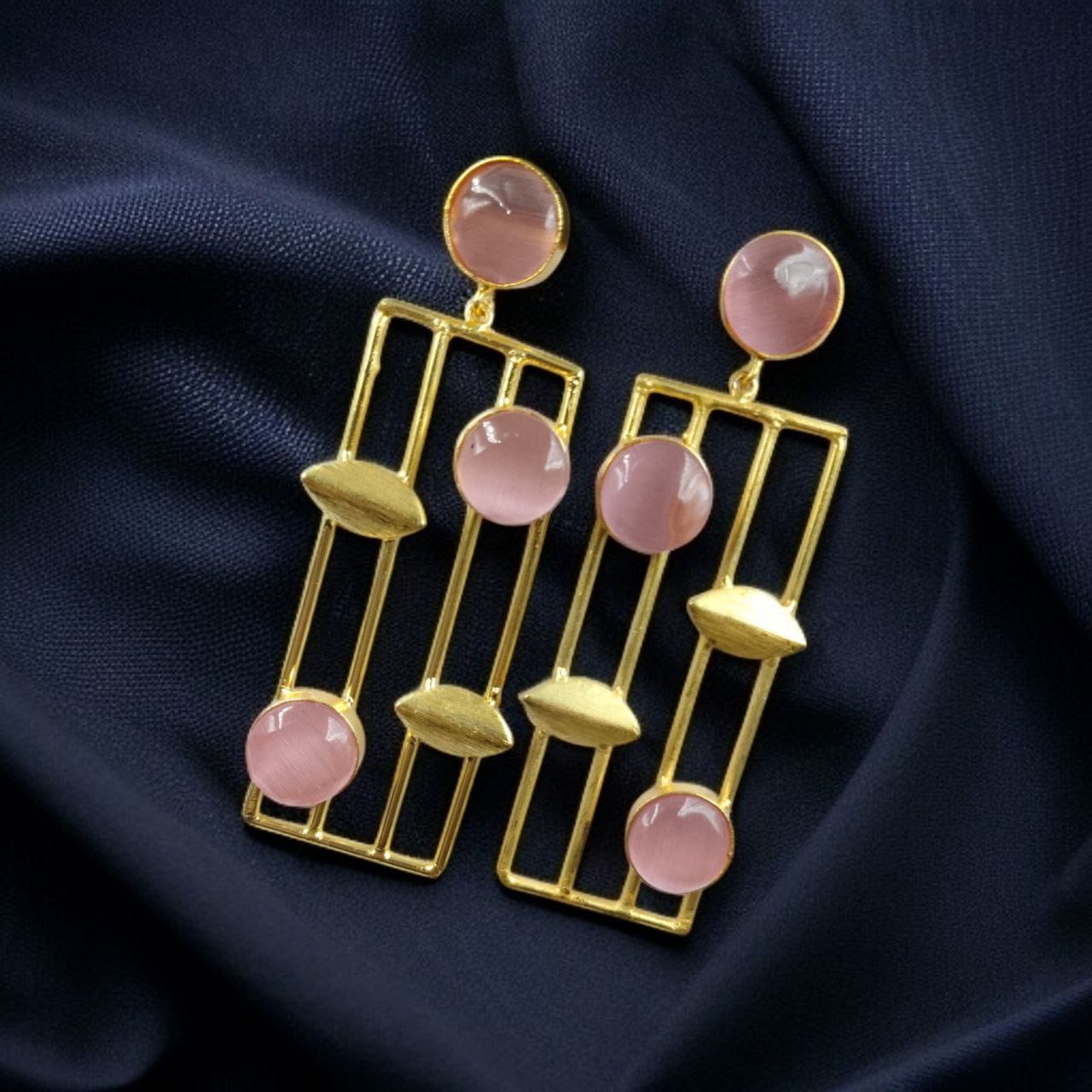 Traditional Indian Wedding Earrings – Adorable Gold Plated Handmade Jewelry with Stone