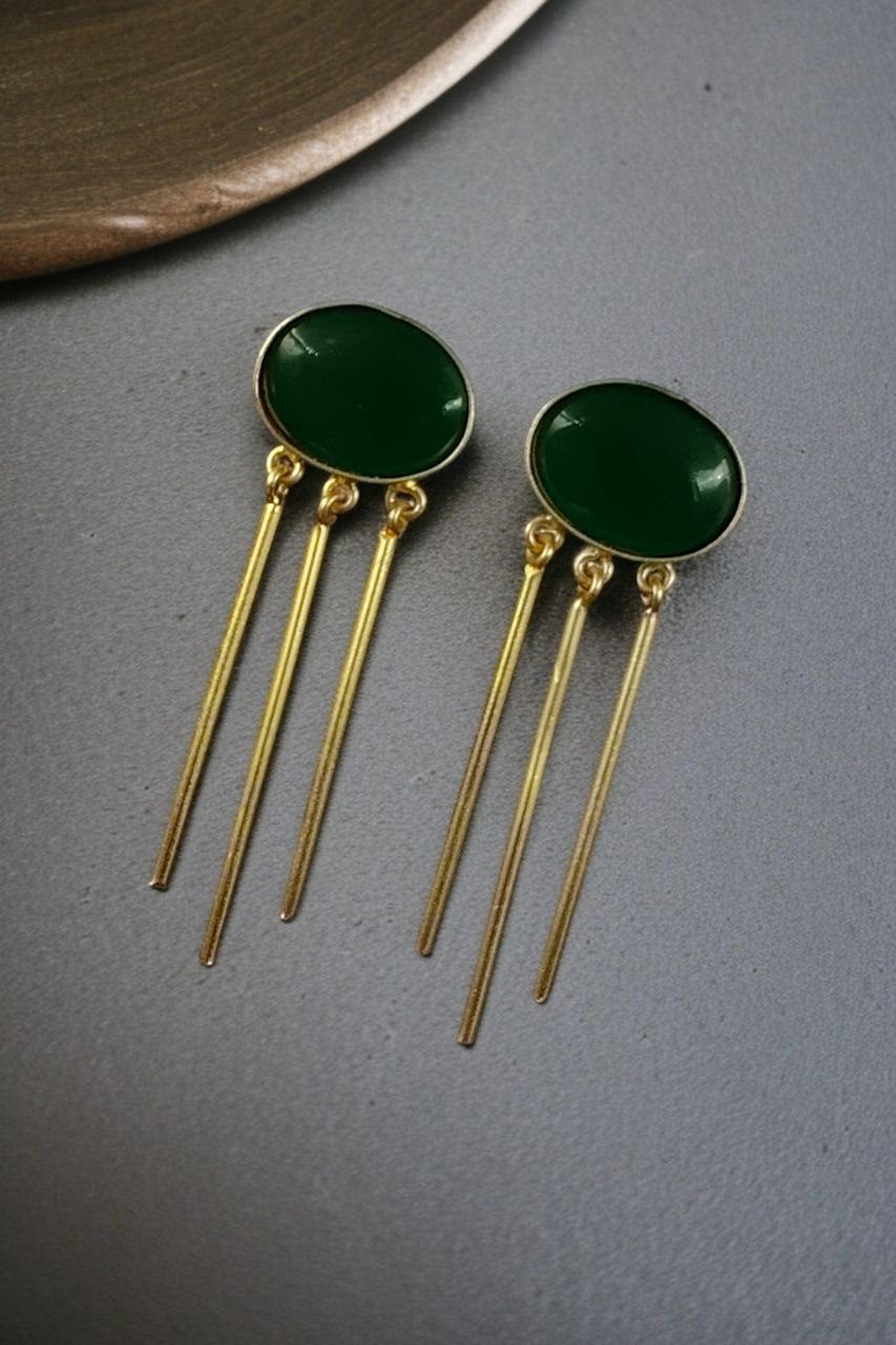 Elegant Golden Dangler Earrings with Monalisa Stone – Perfect for Ethnic or Western Look
