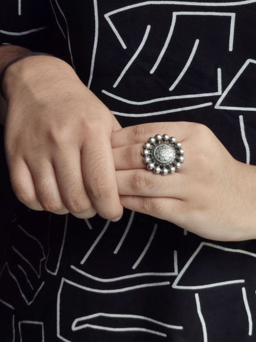 Trendy Adjustable Best Flower Ring in Oxidized Finish – Casual Wear Jewelry